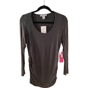 Emma’s Expressions maternity top. Size L. Army green. Long sleeve.